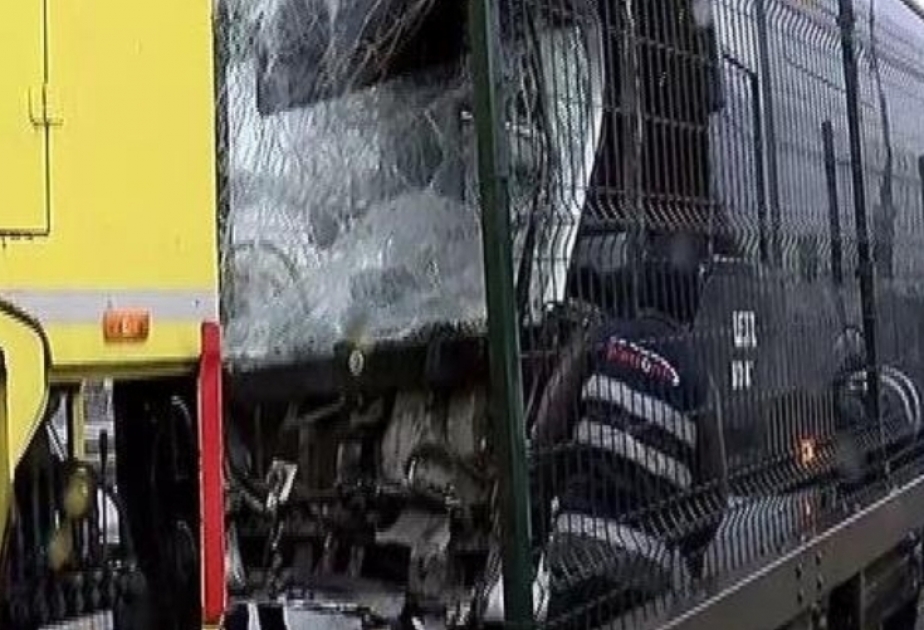 İstanbulda metrobus qəzası baş verib VİDEO
