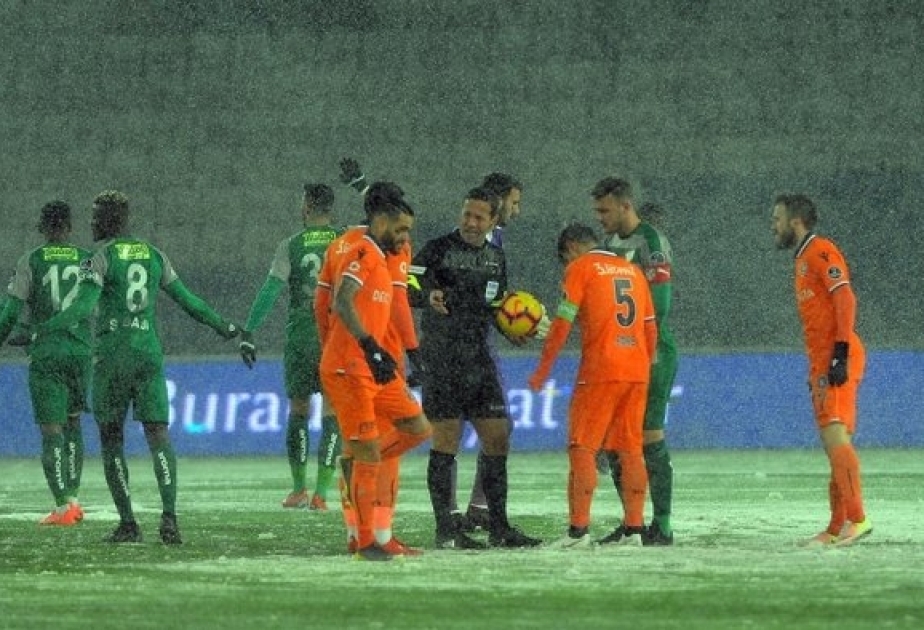 Türkiyə Superliqası: “Başakşəhər”-“Bursaspor” oyunu təxirə salınıb