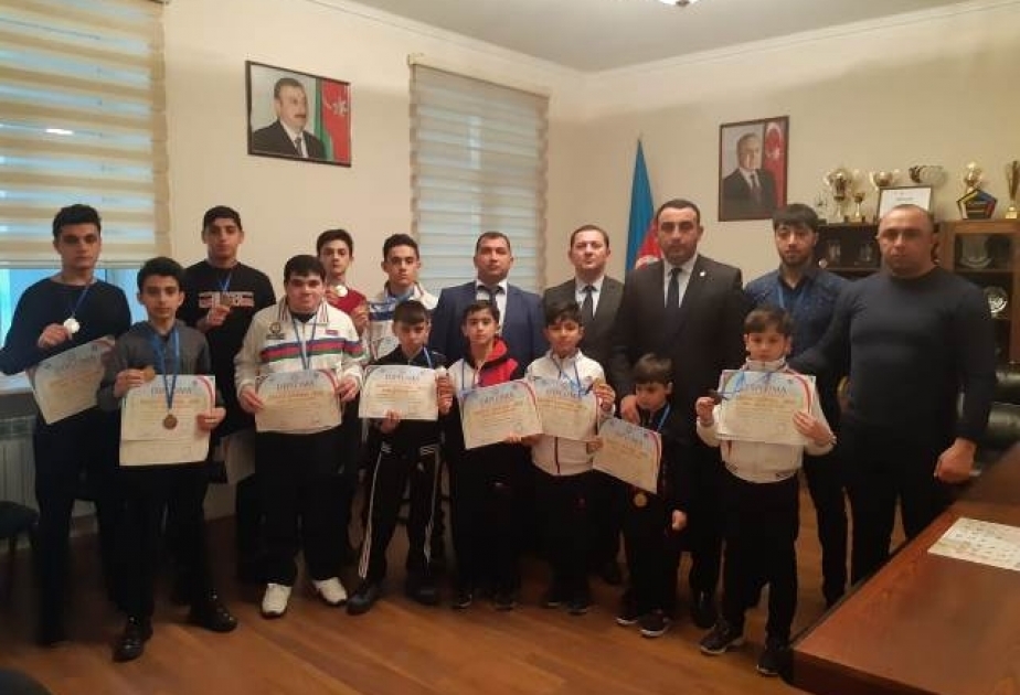 Sumqayıt karateçiləri İran səfərindən uğurla qayıdıblar