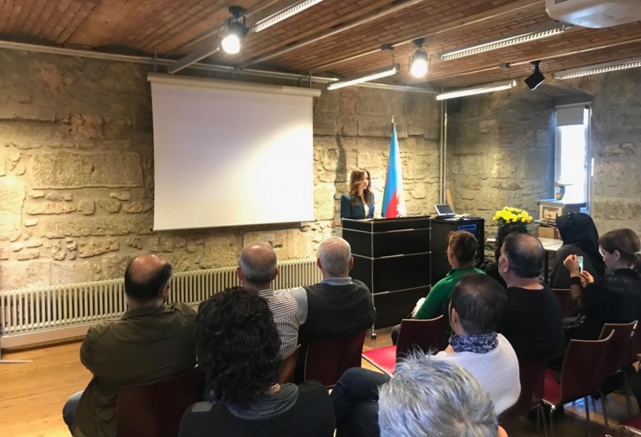 İsveçrənin “Polit-Forum-Bern” assosiasiyasına məxsus tarixi binada Xocalı soyqırımı qurbanlarının xatirəsi anılıb