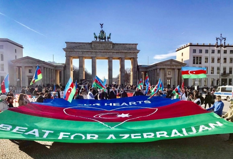 Se celebra una acción bajo el lema "¡Justicia para Joyalí!" en Berlín