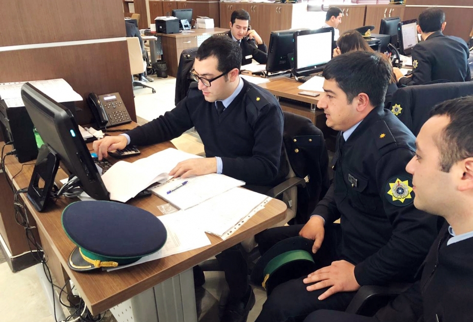 Xidmətə yeni qəbul olunan əməkdaşlar Bakı Baş Gömrük İdarəsində təcrübə proqramı keçib
