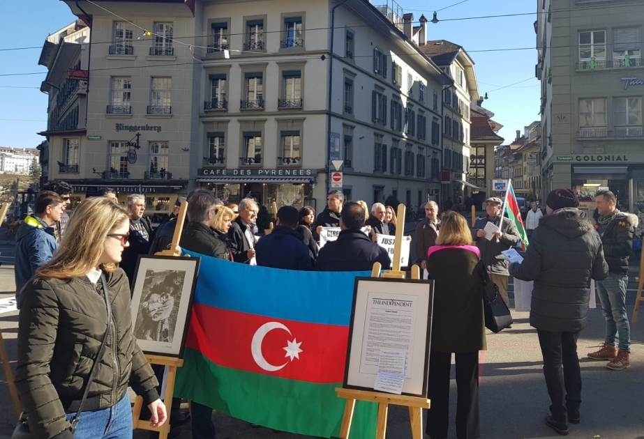 Азербайджанцы Швейцарии провели акцию в связи с Ходжалинским геноцидом