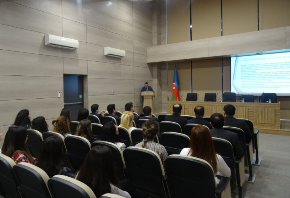 Qida Təhlükəsizliyi Agentliyində işə yeni qəbul olunan dövlət qulluqçularına təlim keçirilib