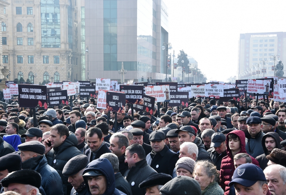 Tens of thousands of people visit Mother’s Cry Memorial to commemorate Khojaly Genocide VIDEO