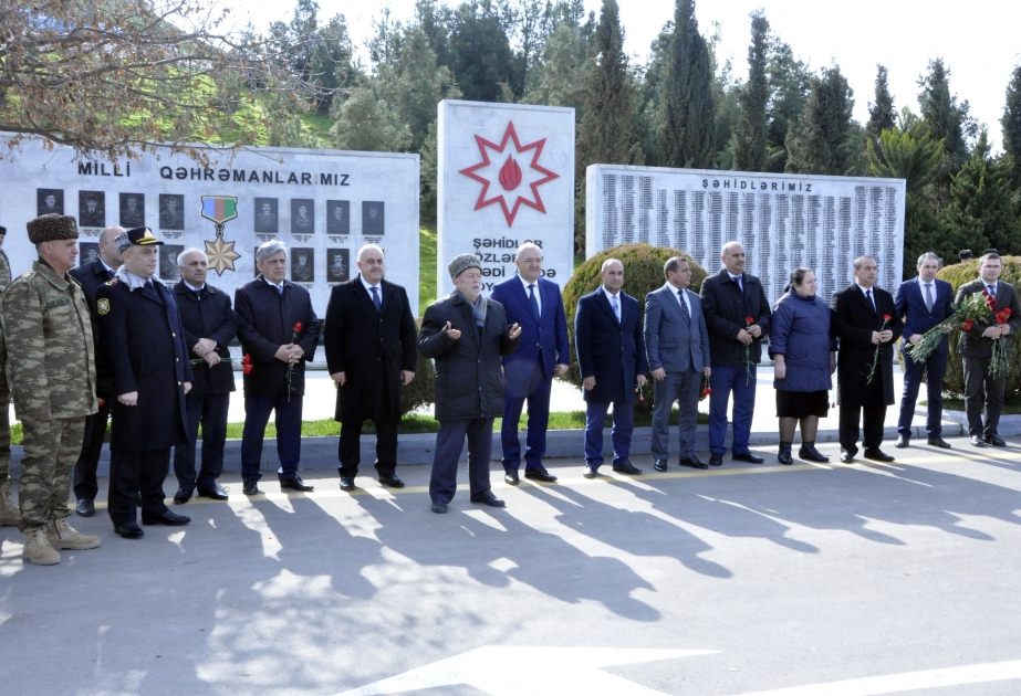 Ağdamlılar Xocalı faciəsi qurbanlarının xatirəsini dərin hüznlə yad ediblər