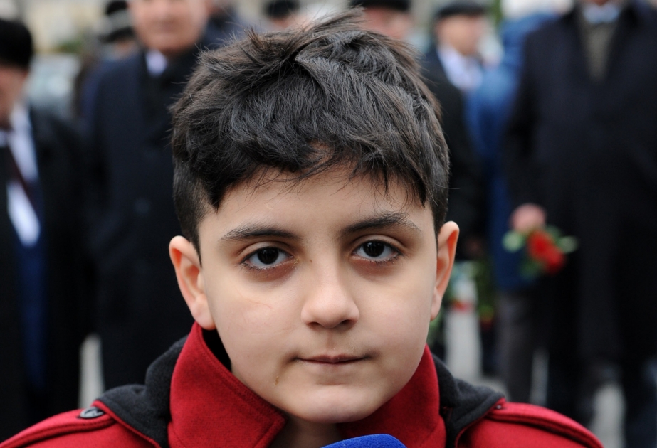 Xocalıda ermənilərin vəhşiliklə öldürdüyü uşaqların şəkillərini görəndə dəhşətə gəlirəm