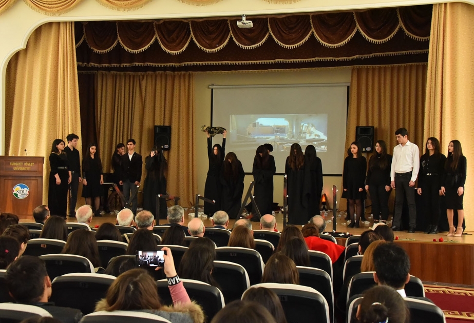 Sumqayıt Dövlət Universitetində “Xocalı yol gözləyir” ədəbi-bədii kompozisiyası nümayiş olunub