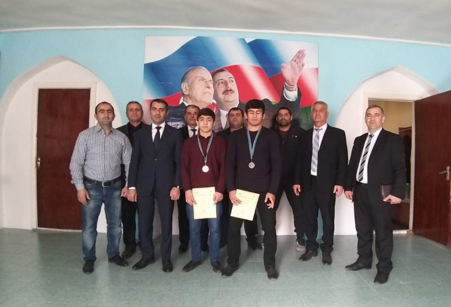 Ölkə birinciliyində qızıl medal qazanan astaralı güləşçilərlə görüş keçirilib