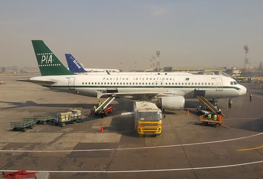 Pakistan və Hindistanda bir çox aeroportlar mülki uçuşları dayandırıb