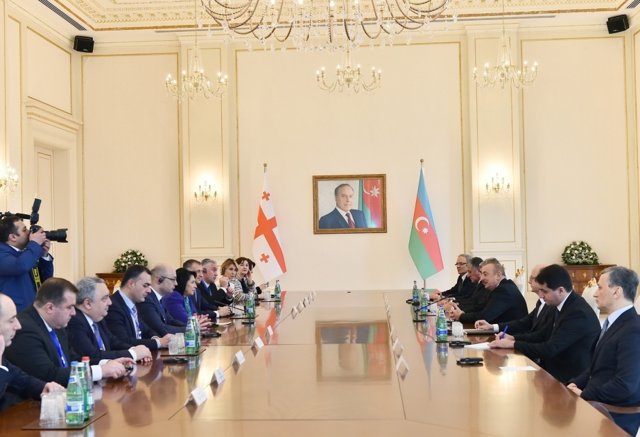 阿塞拜疆与格鲁吉亚两国总统举行扩大会晤