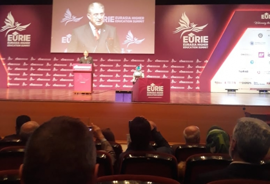 ADNSU-nun rektoru İstanbulda “IV Avrasiya Ali Təhsil Zirvə Görüşü”ndə iştirak edir