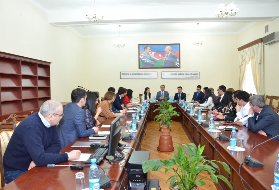 Regional mədəniyyət idarələrinin informasiya məsələləri üzrə məsul şəxsləri üçün təlim keçirilib