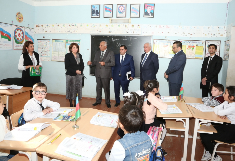 Cəbhə bölgəsində yerləşən məktəblərin problemləri müzakirə edilib
