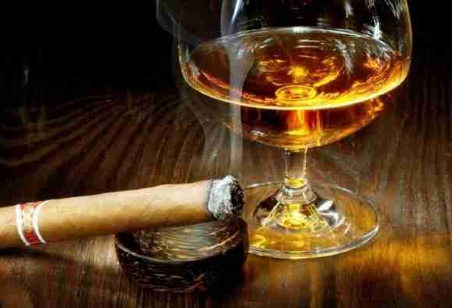 Сочетание алкоголя и сигарет особенно сильно разрушает мозг