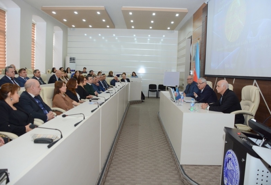 UNEC-də “Elm aylığı” çərçivəsində tədbirlər davam edir