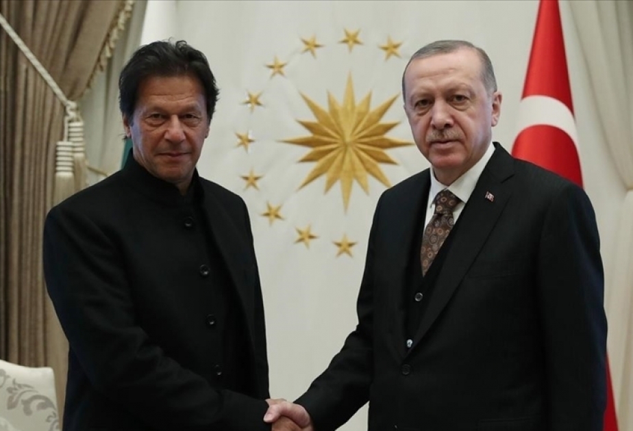 Turkish and Pakistani leaders discuss Kashmir tension