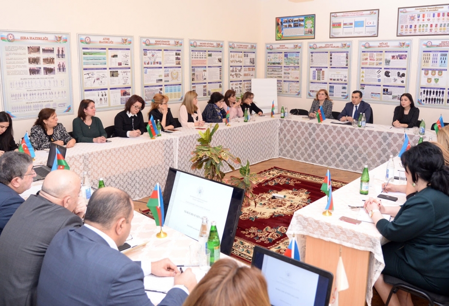 “Məktəb seminarları”nın növbəti sessiyaları Nərimanov rayonunu əhatə edib
