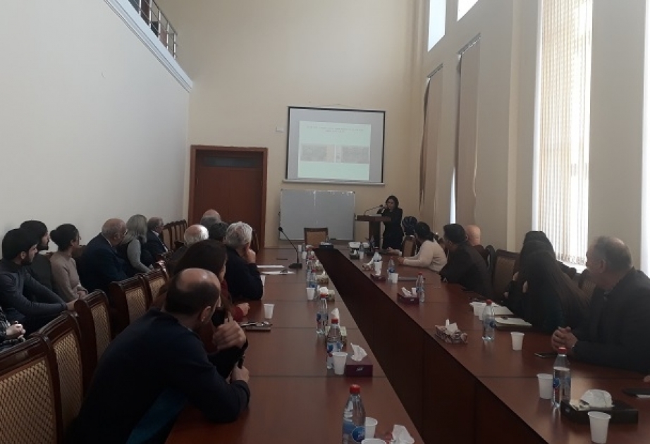 İqtisadiyyat İnstitutunda Azərbaycanda sikkə zərbi və pul dövriyyəsi müzakirə olunub
