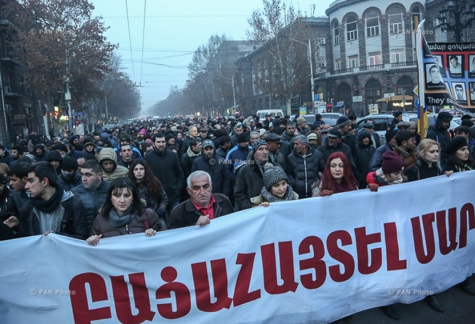Ermənilər Serj Sarkisyanın istefası günündə istirahət edəcəklər