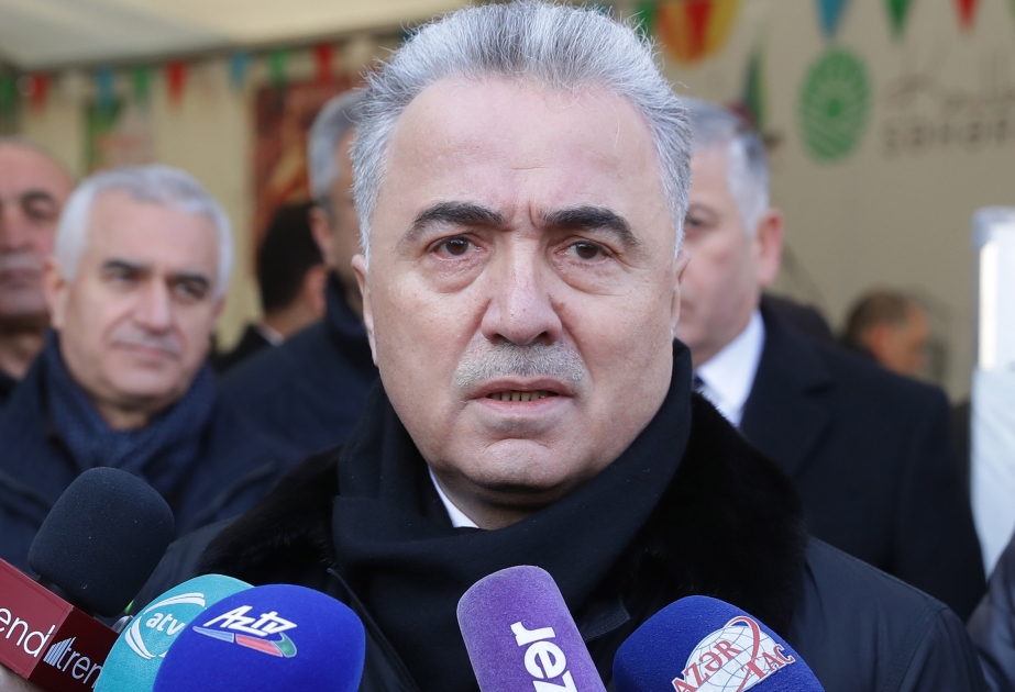 Zeynal Nağdəliyev: Yarmarkalarda satışa çıxarılan məhsullar bazar qiymətlərindən 30-40 faiz ucuzdur