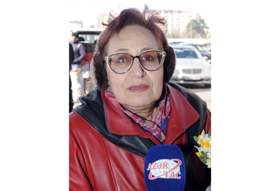 Vətəndaşlar Novruz yarmarkalarından razılıqlarını bildirirlər