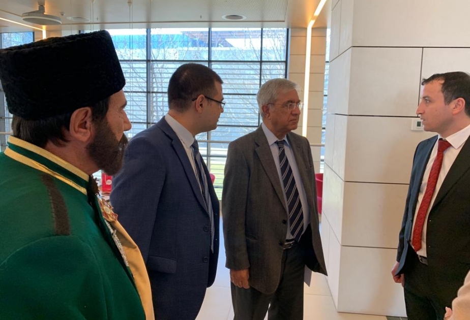 “Azərbaycanda xeyriyyəçilik ənənələri” layihəsi tələbələr tərəfindən maraqla qarşılanıb