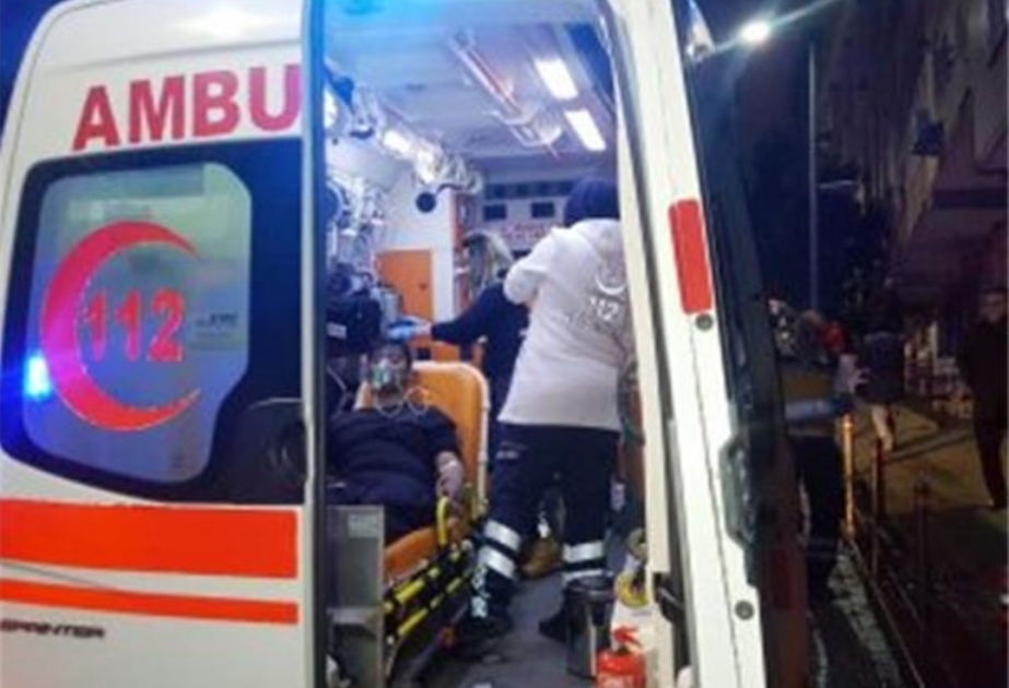 İstanbulda yaşayış binasında partlayış olub