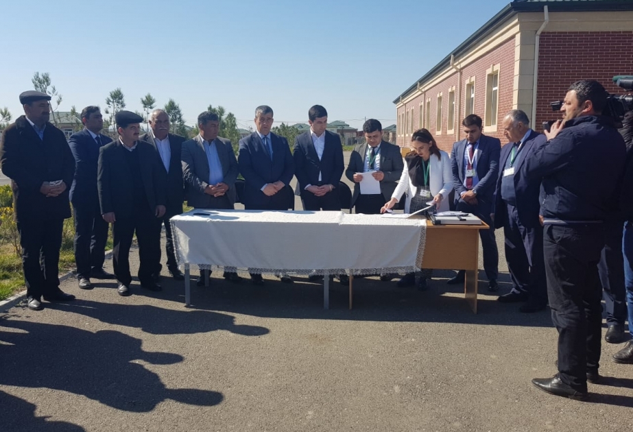 Cocuq Mərcanlı sakinlərinə ödənişsiz olaraq mineral gübrələr verilib