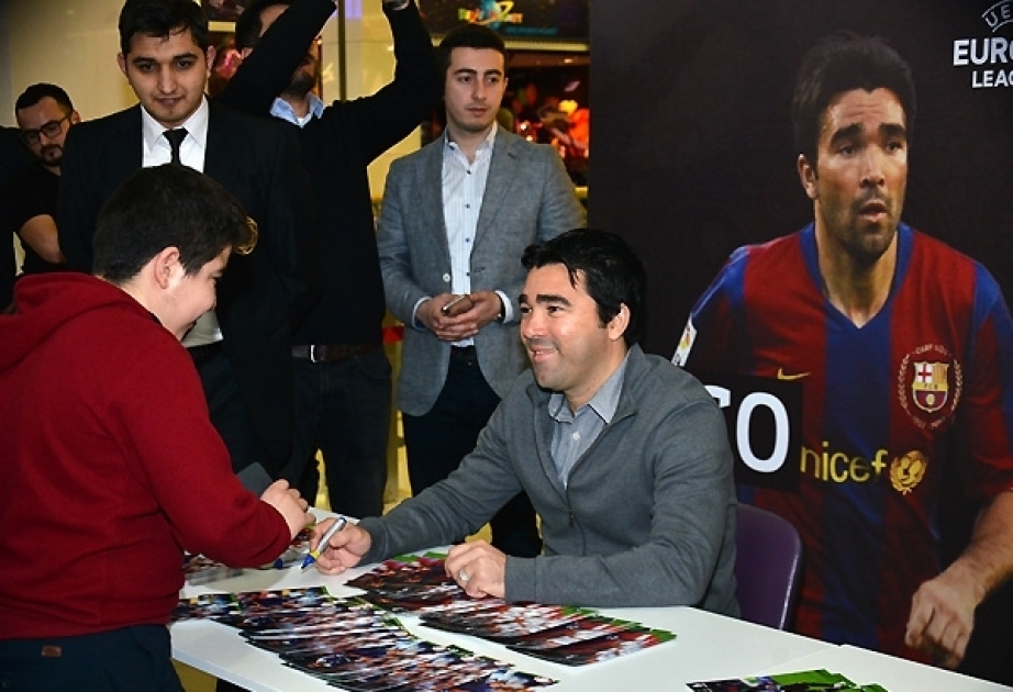 Nihat Kahveci y Deco se encuentran con los hinchas