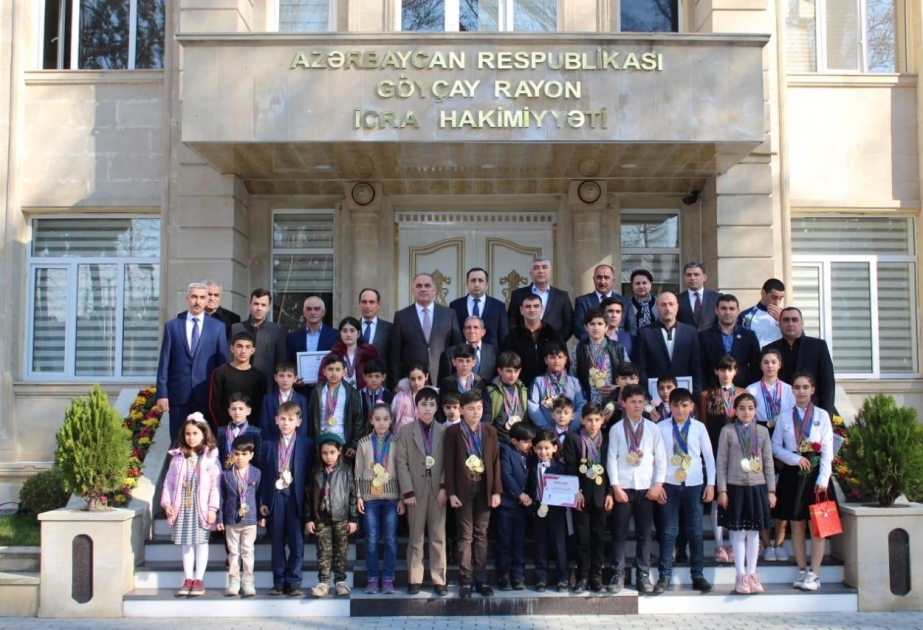 Göyçayda bir qrup idmançı və məşqçi mükafatlandırılıb