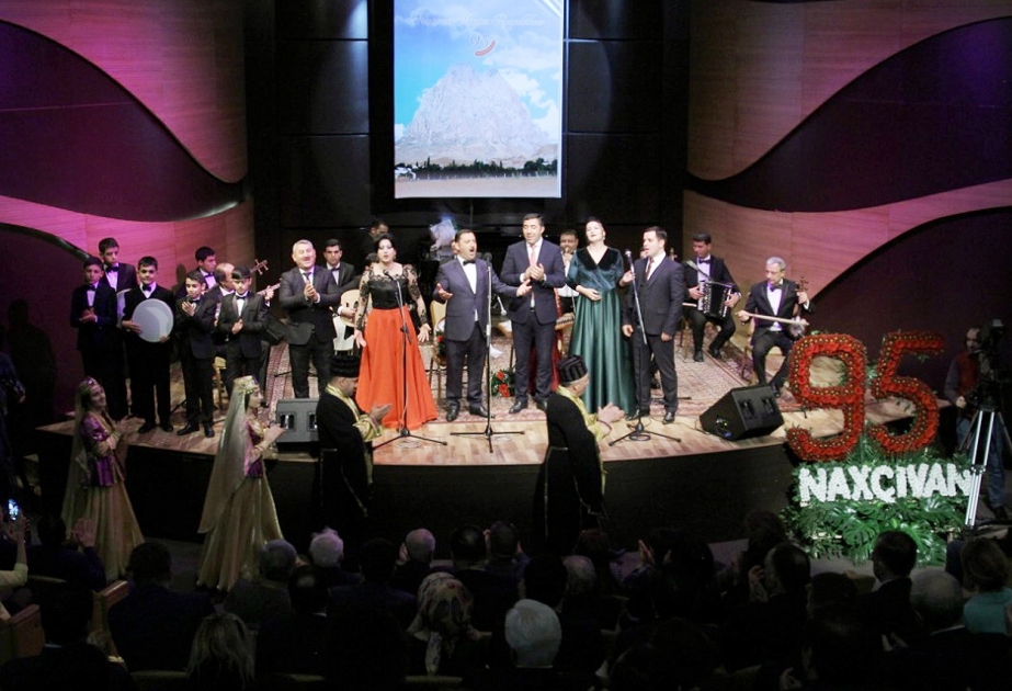 Bakı şəhərində Naxçıvan Muxtar Respublikasının yaranmasının 95-ci ildönümü münasibətilə konsert olub