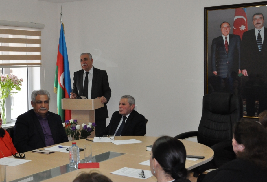 Mən bir sönməz ulduzam ki, daim işıq saçaram