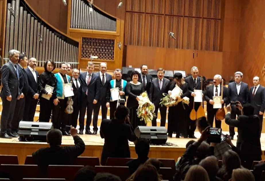Ankarada “Nəsimi ili”nin açılışı şərəfinə möhtəşəm konsert proqramı təşkil olunub