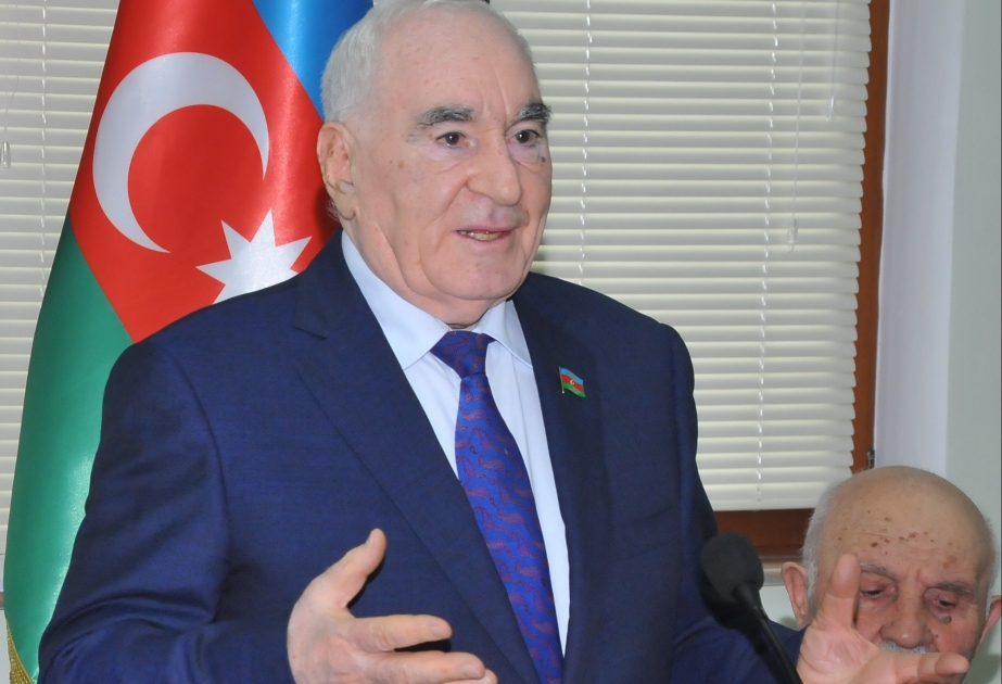 Ağsaqqallar Şurasının sədri 8 Mart – Beynəlxalq Qadınlar Günü münasibətilə Azərbaycan qadınlarını təbrik edib