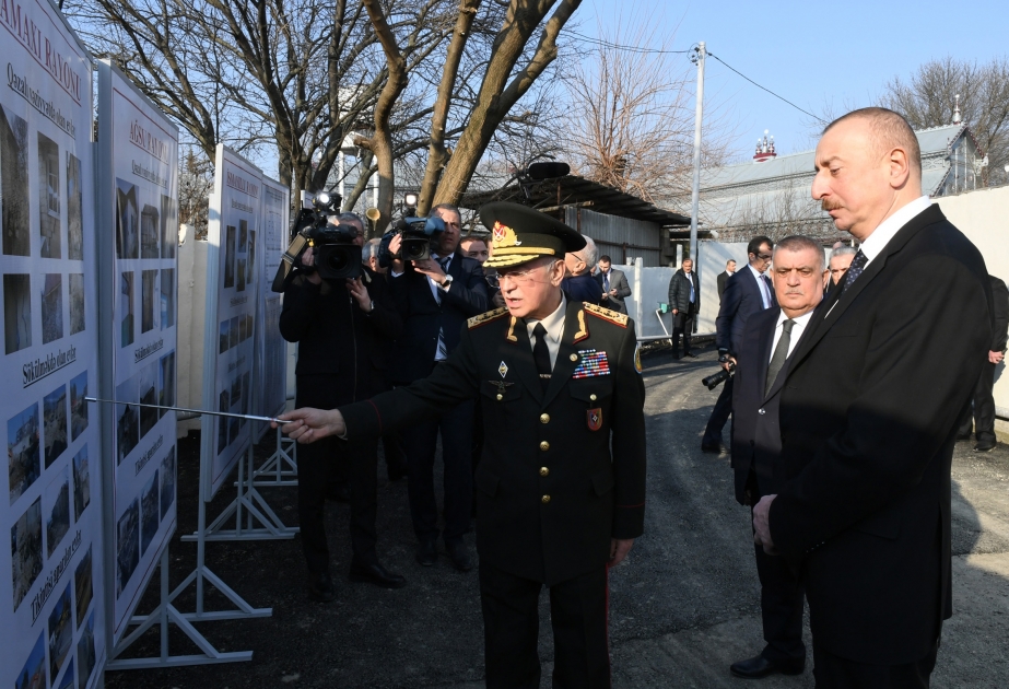 Prezident İlham Əliyev Ağsuda zəlzələnin nəticələrinin aradan qaldırılması ilə bağlı görülən işlərlə yerində tanış olub – GENİŞ REPORTAJ