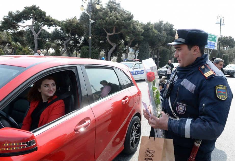 Yol polisindən Beynəlxalq Qadınlar Günündə maraqlı reyd