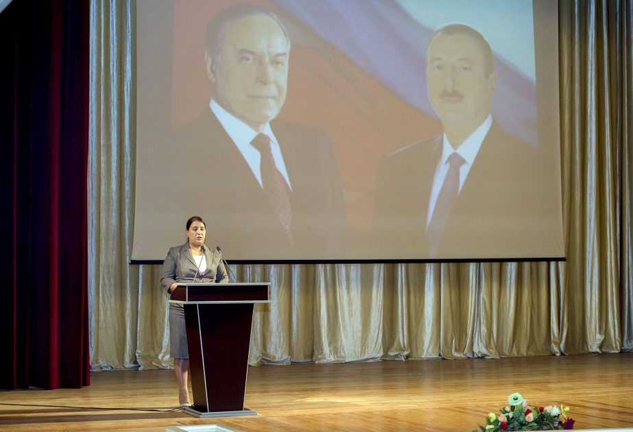 Muxtar respublika qadınları hərtərəfli qayğı ilə əhatə olunub