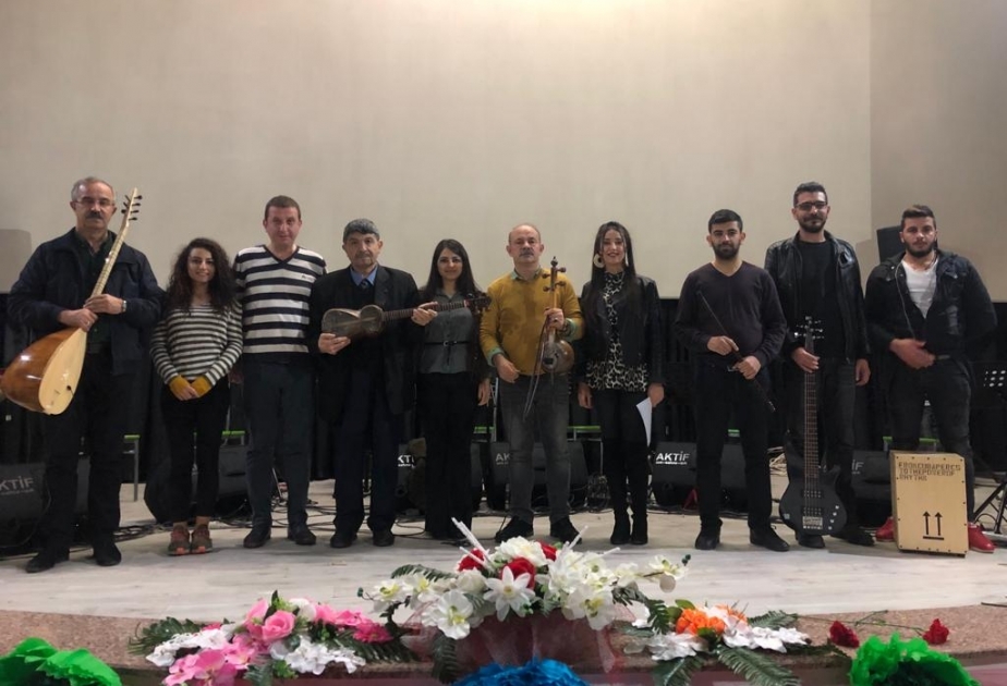 Türkiyədə “Bir millət, iki dövlət” şüarı ilə bayram konserti təşkil edilib