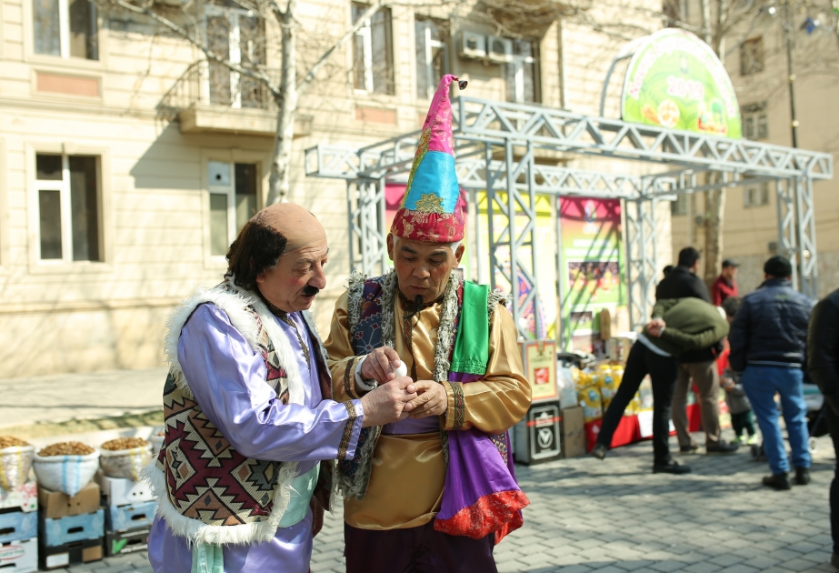 Kosa və Keçəl Novruz yarmarkasında