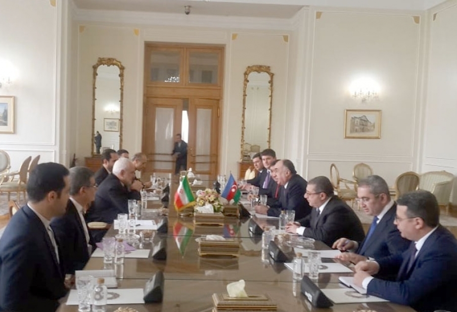 Yavad Zarif: Irán considera la seguridad y el desarrollo de Azerbaiyán como sus propios seguridad y desarrollo