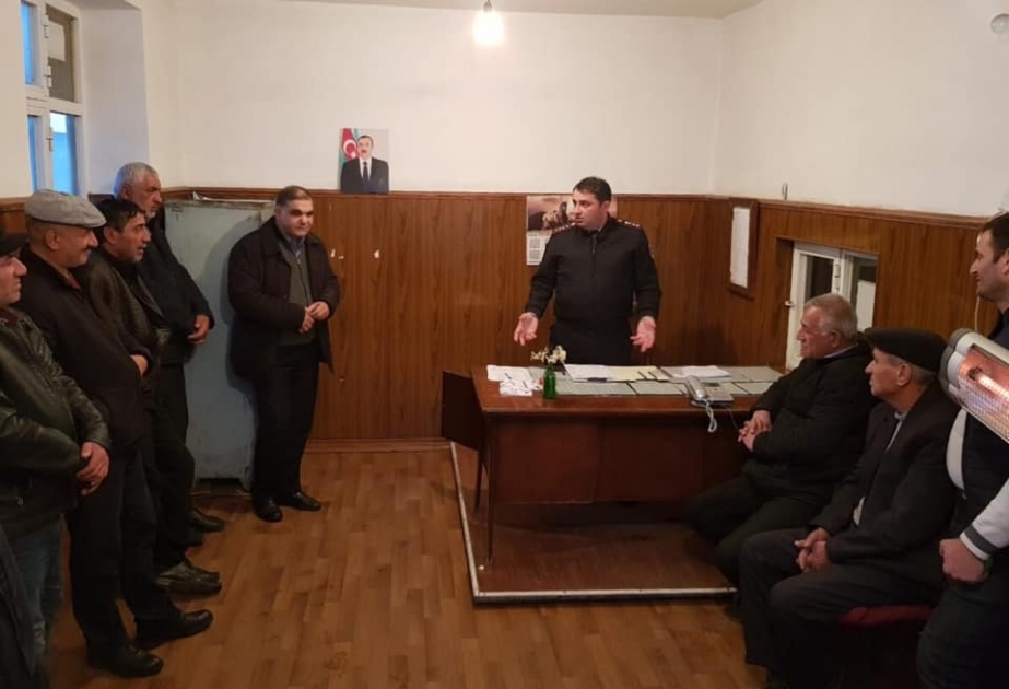 Lənkəranda sərnişindaşıma ilə məşğul olan sürücülərlə maarifləndirici söhbət aparılıb