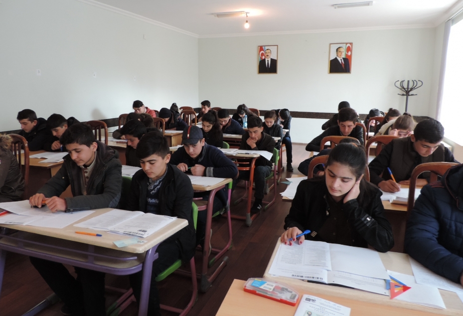 Ağsuda IX siniflər üzrə buraxılış imtahanlarının birinci mərhələsi keçirilib