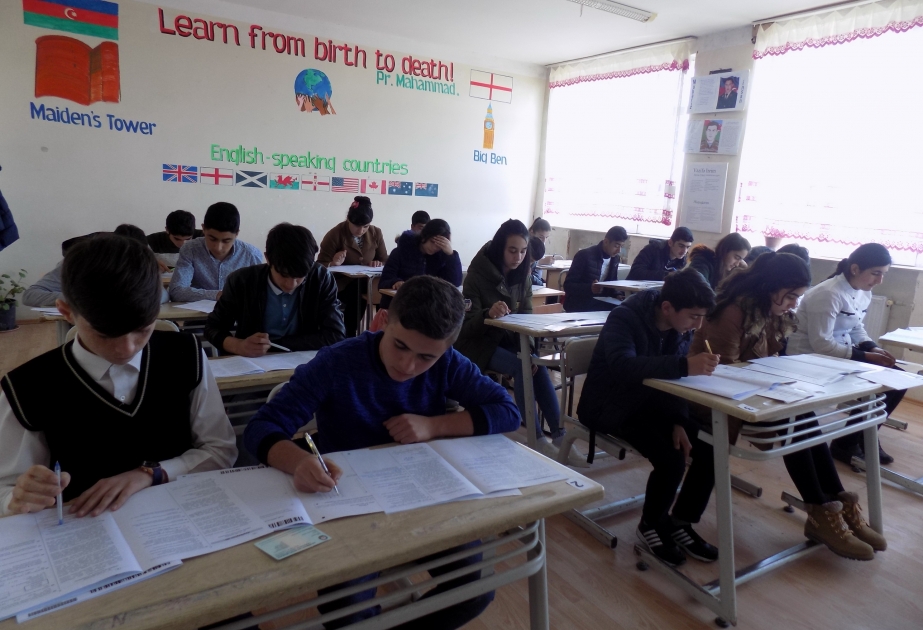 Astara və Lənkəranda 9-cu sinif şagirdləri üçün buraxılış imtahanının birinci mərhələsi keçirilib