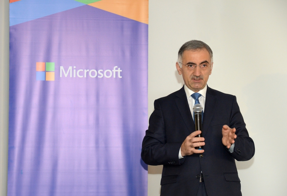 Kibertəhlükəsizlik həlləri üzrə beynəlxalq seminar öz işinə başlayıb