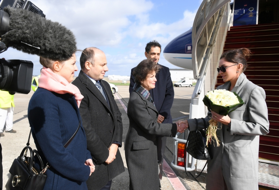 La première vice-présidente azerbaïdjanaise Mehriban Aliyeva arrive en visite en France