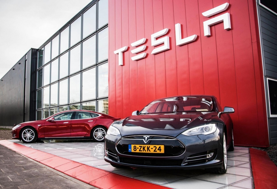 “Tesla” Şanxaydakı zavodunun inşası üçün Çin banklarından kredit götürəcək