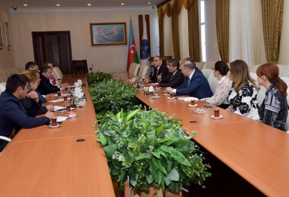 Tacikistan nümayəndə heyəti Azərbaycan Tibb Universitetində görüşlər keçirib