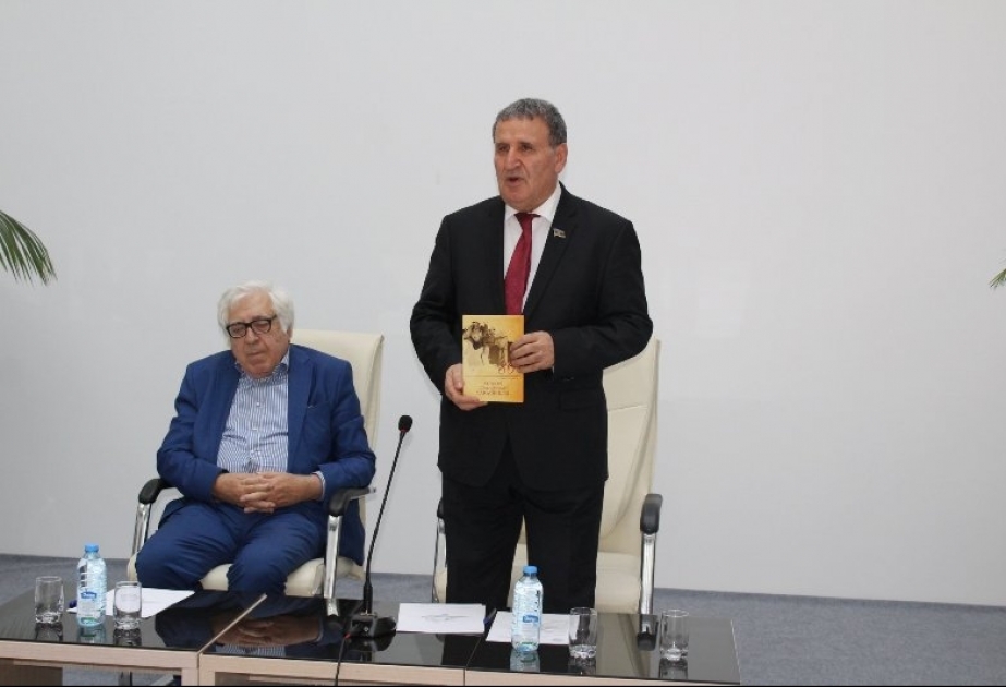 Mərkəzi Elmi Kitabxanada “Anarın Dədə Qorqud yaradıcılığı” kitabının təqdimatı olub