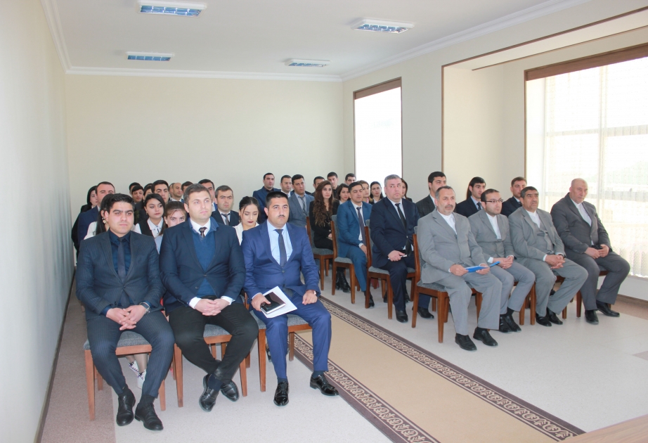 Multikultural ənənələrin təbliğində gənclərin rolu müzakirə edilib